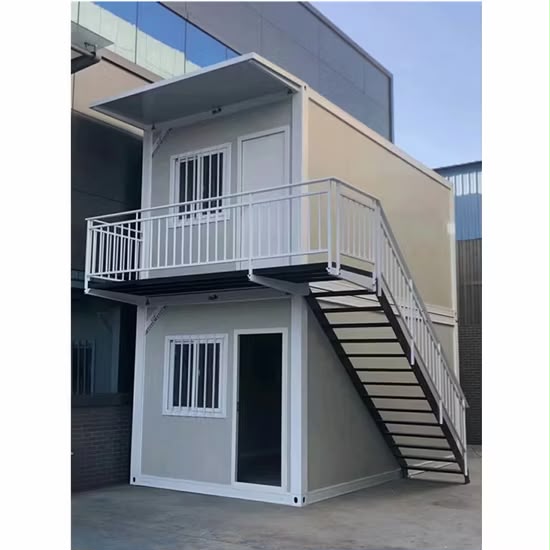 Casa contenedor doble nivel real en fábrica