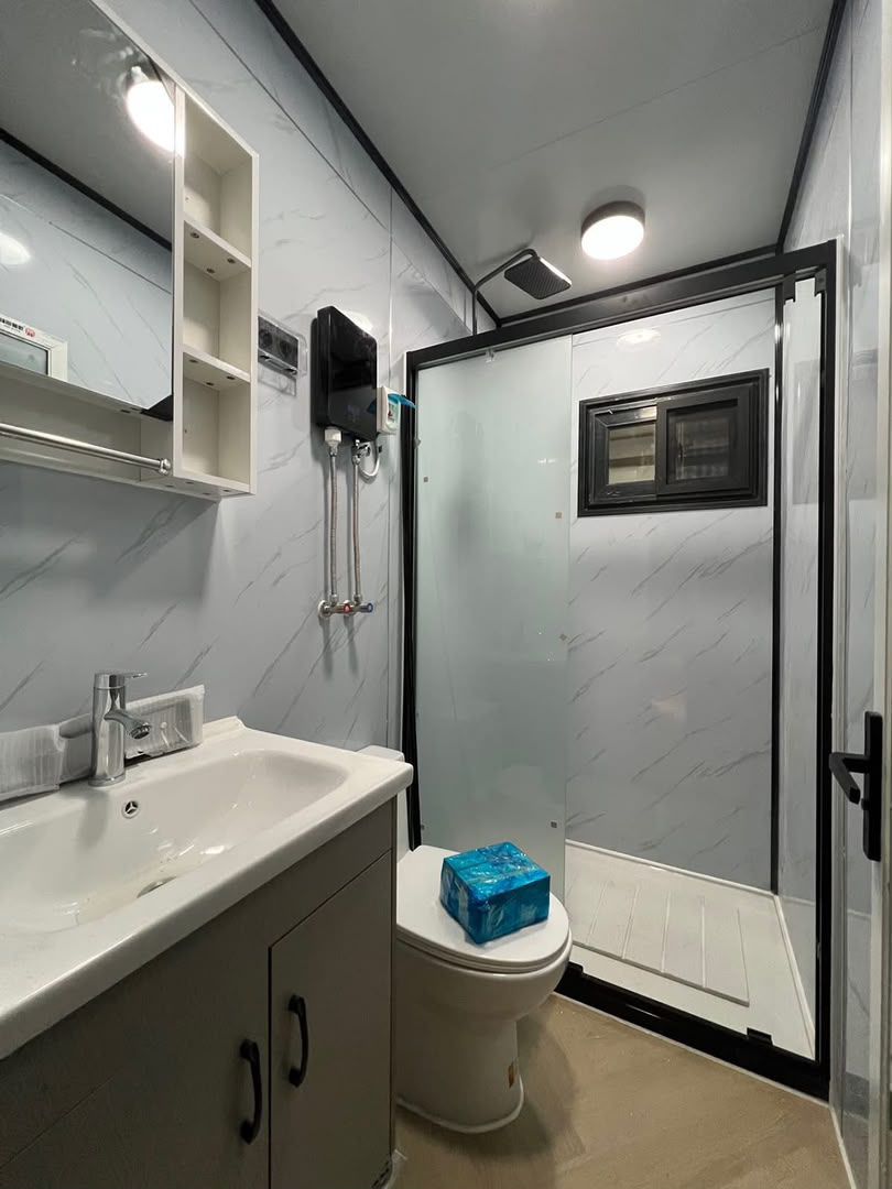 Baño mármol expandible