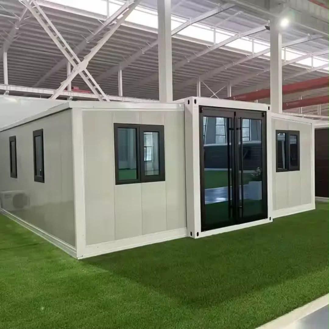 Casa expandible en showroom